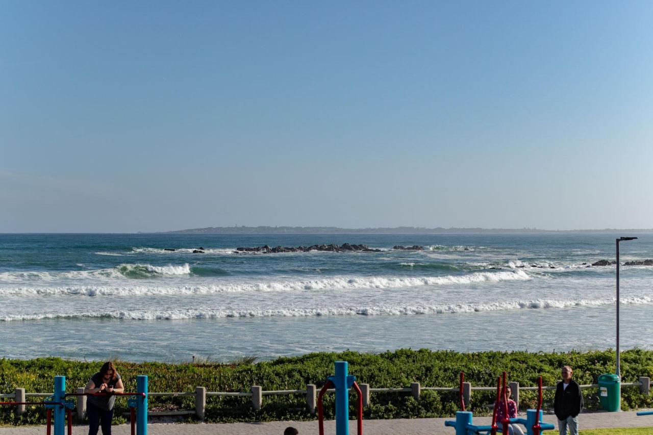Guest house Blaauw Village Bloubergstrand