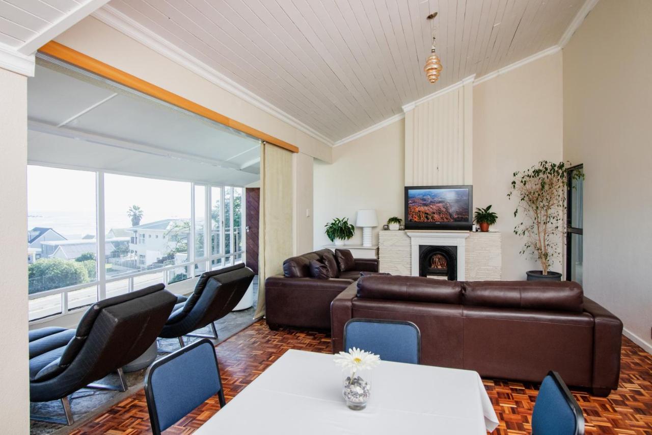 Guest house Blaauw Village 4*