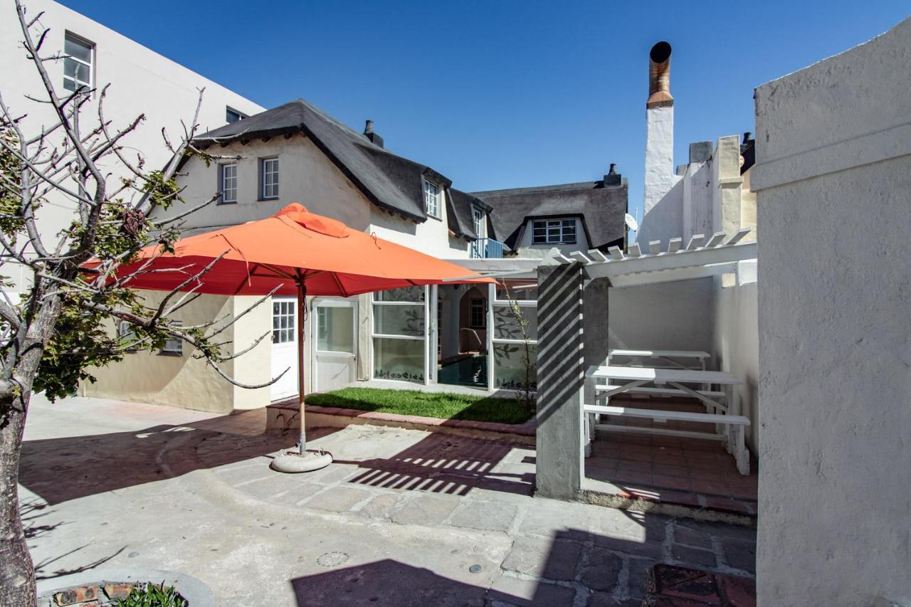 Blaauw Village 4* Bloubergstrand